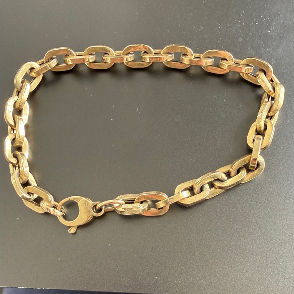 BABYGOLD Chunky Box Chain Bracelet in Gold - Picture 4 of 5